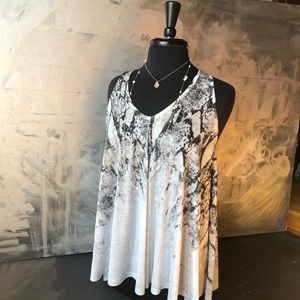 NWT Snakeskin Graphic Burnout Tank Tunic Blouse